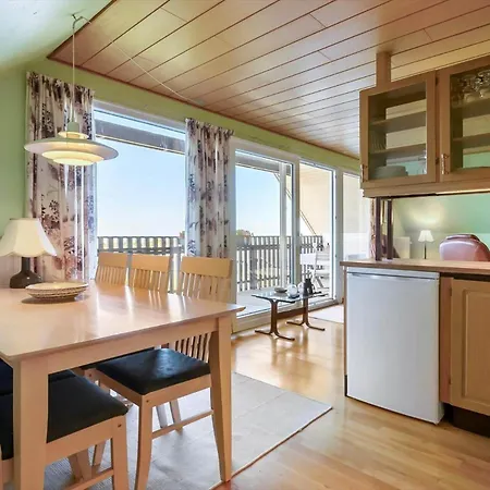 N332-karrebaeksminde-ronhave-parkvej-88 Apartmán *