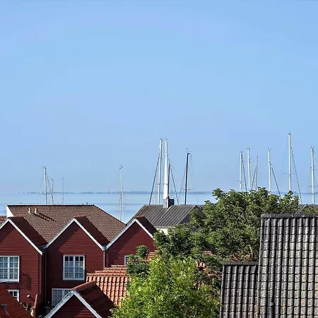 N332-karrebaeksminde-ronhave-parkvej-88 Apartmán *